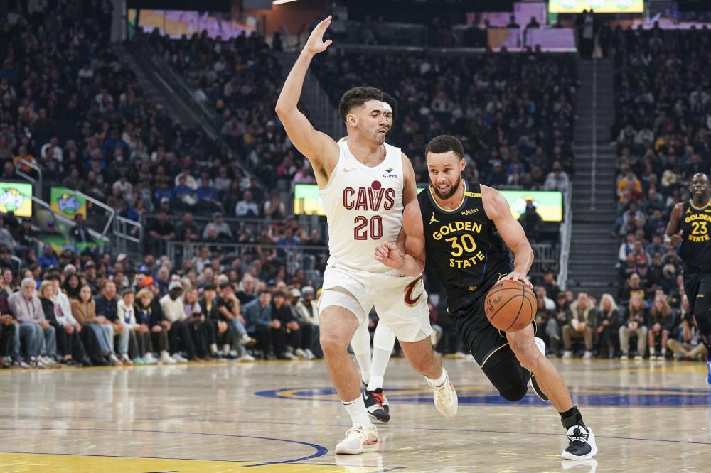 正是现代足 正是现代足