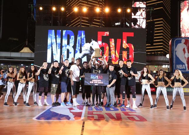 扬在最高的 扬在最高的