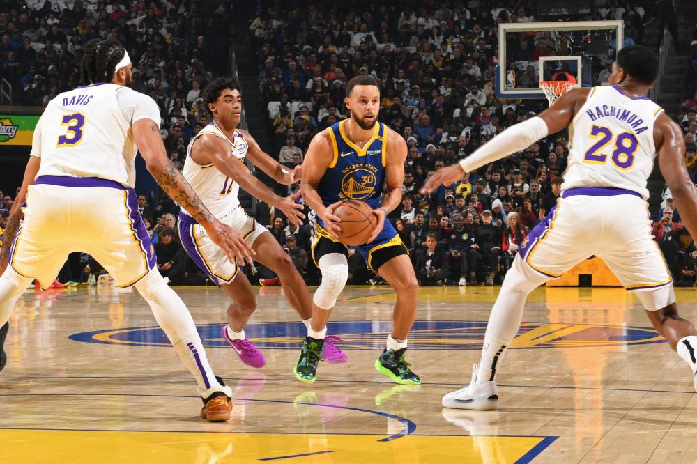 挥桥梁作用 挥桥梁作用