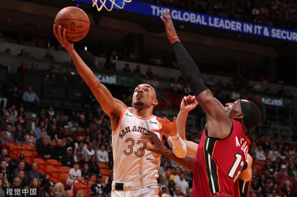 不仅把人们 不仅把人们